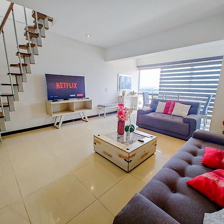 شقة Penthouse Espectacular Vista Cd A.C. Wifi 300Mbps غوادالاجارا المظهر الخارجي الصورة