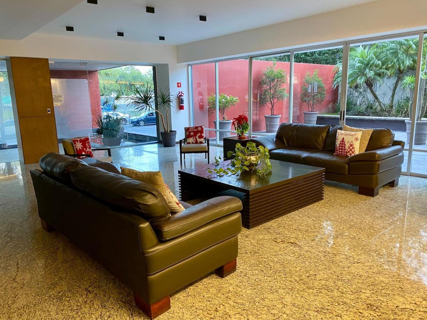 شقة Penthouse Espectacular Vista Cd A.C. Wifi 300Mbps غوادالاجارا المظهر الخارجي الصورة