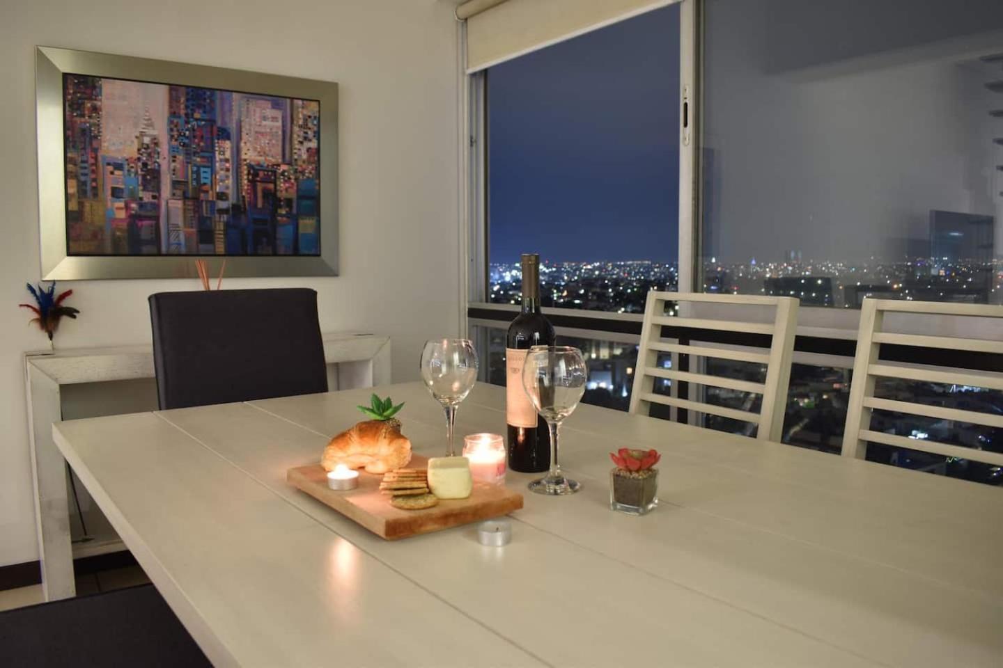 شقة Penthouse Espectacular Vista Cd A.C. Wifi 300Mbps غوادالاجارا المظهر الخارجي الصورة
