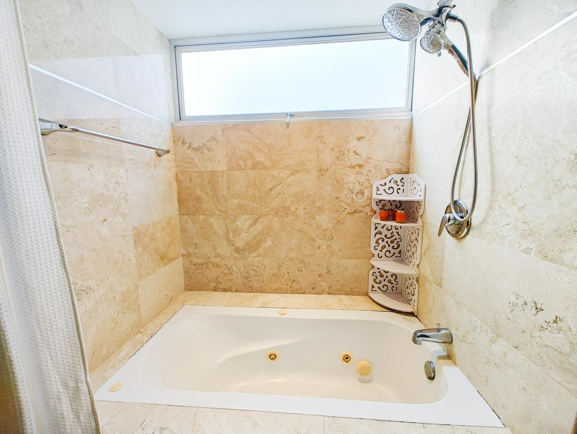 شقة Penthouse Espectacular Vista Cd A.C. Wifi 300Mbps غوادالاجارا المظهر الخارجي الصورة