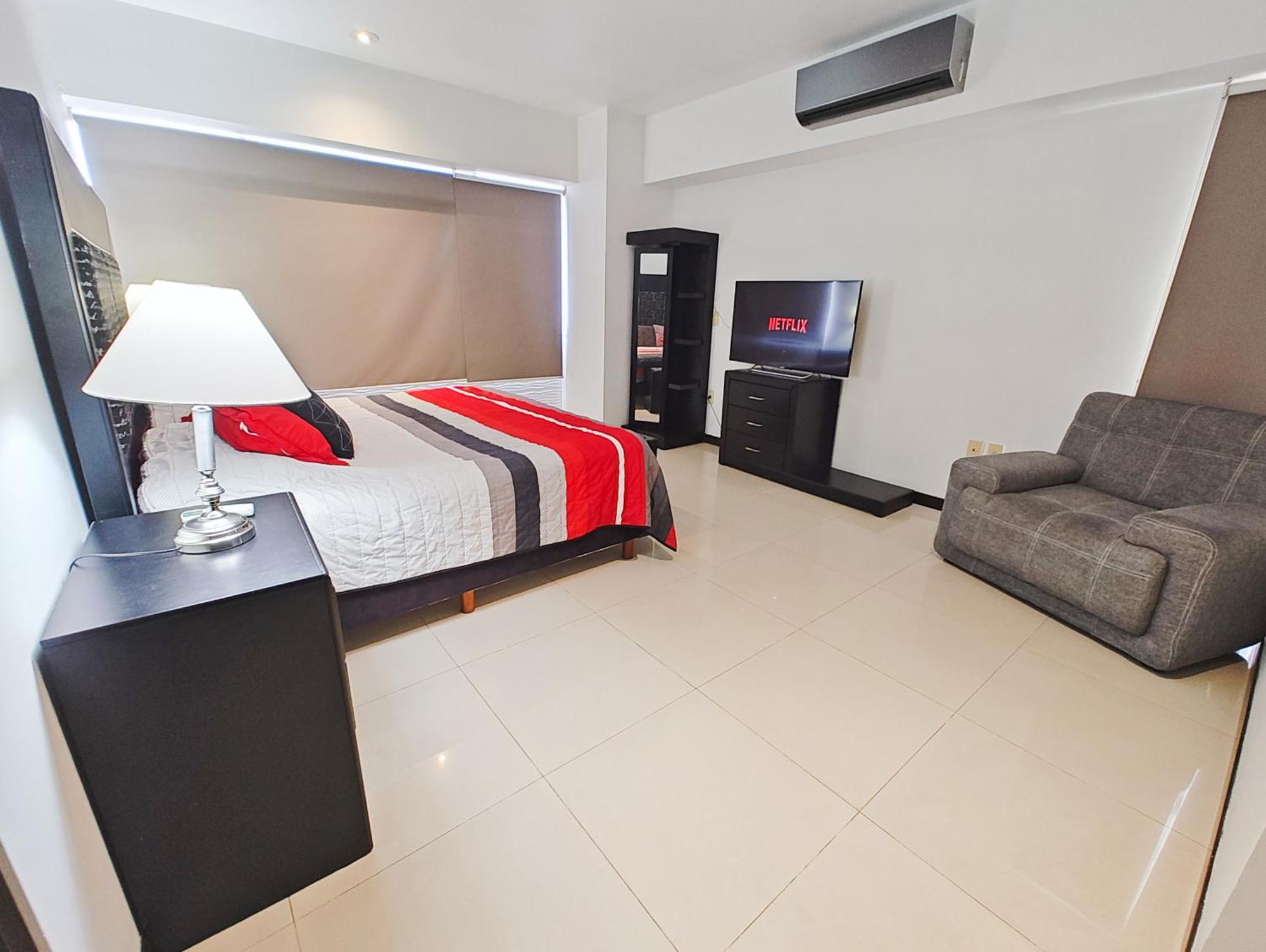 شقة Penthouse Espectacular Vista Cd A.C. Wifi 300Mbps غوادالاجارا المظهر الخارجي الصورة